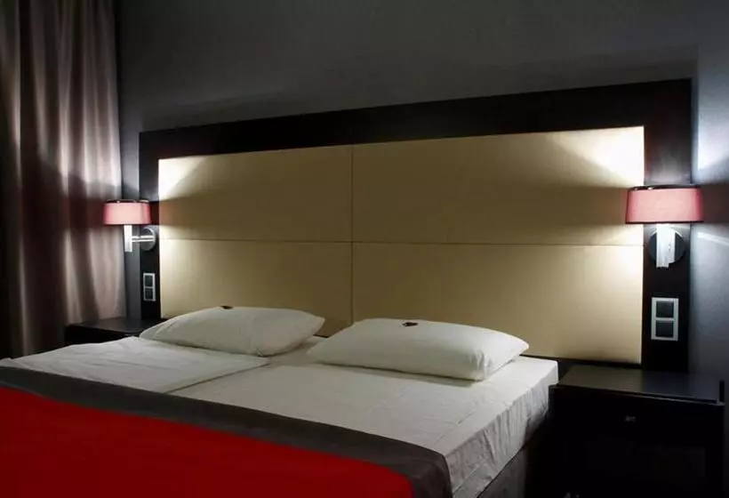 Silver Hotel & Gokart Center