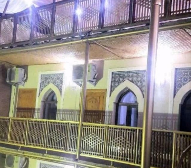 호텔 Naqshband With Terrace And Sightseeing View