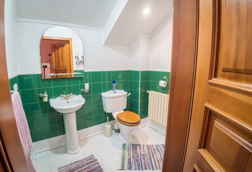 Hamilton's Bed & Breakfast