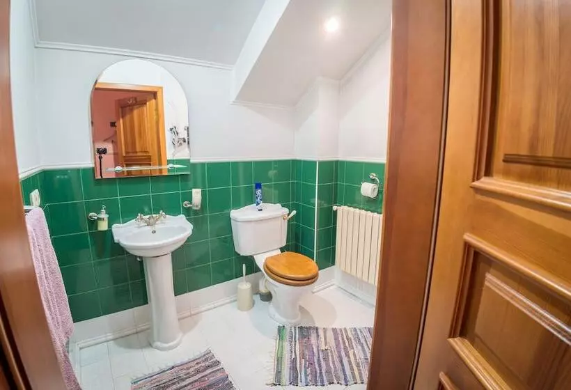 Hamilton's Bed & Breakfast