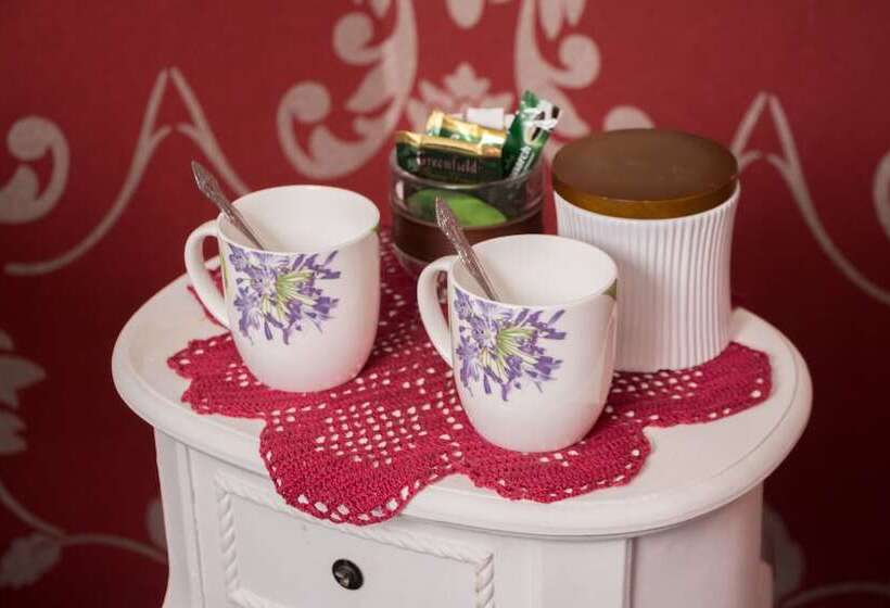 Hamilton's Bed & Breakfast