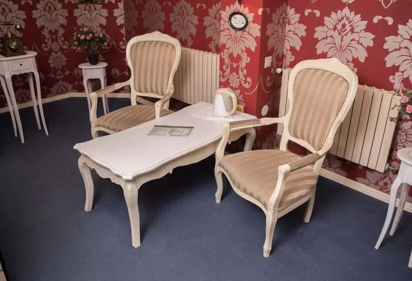 Hamilton's Bed & Breakfast