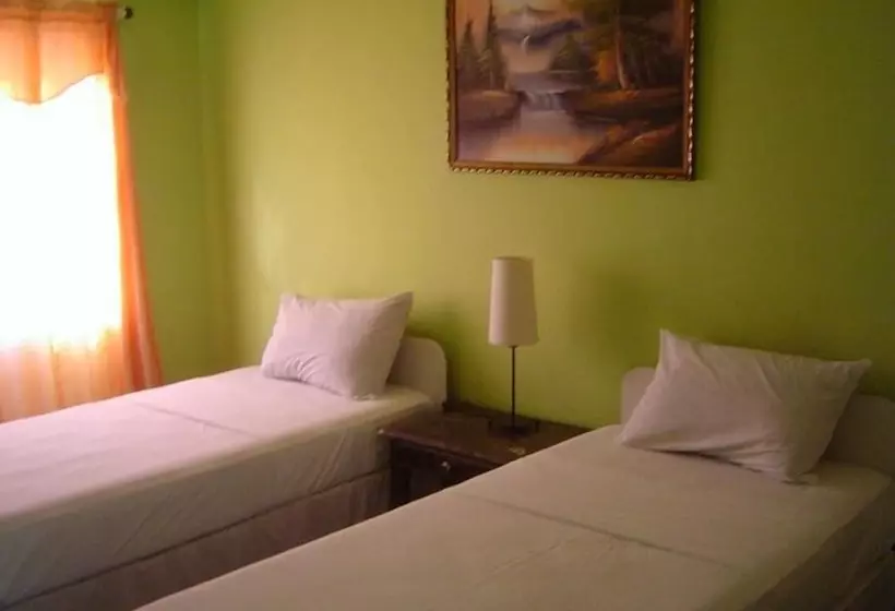 هتل Bay Hill Apartments