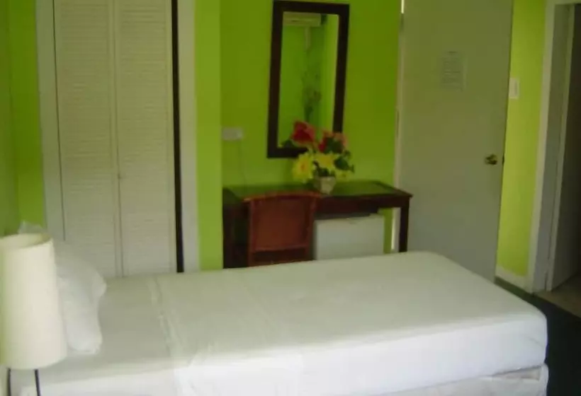 هتل Bay Hill Apartments