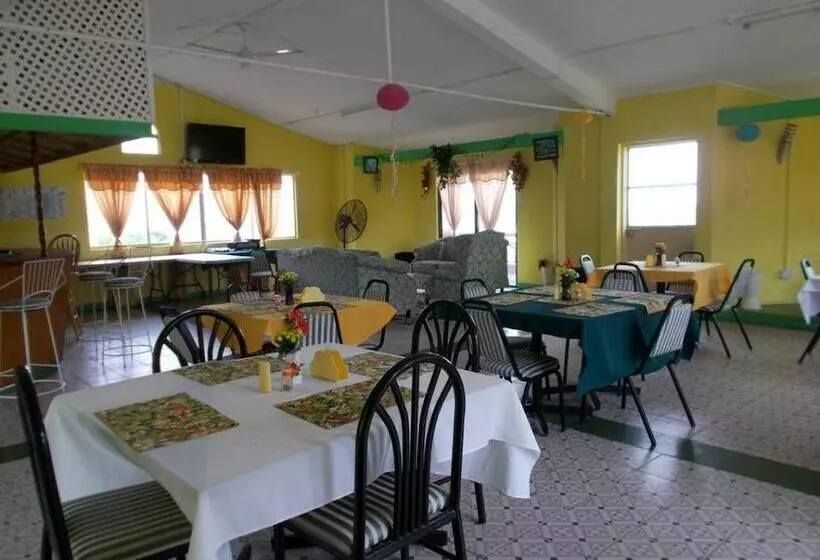 هتل Bay Hill Apartments