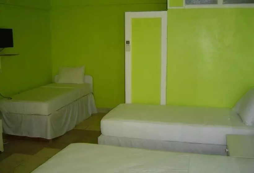 هتل Bay Hill Apartments