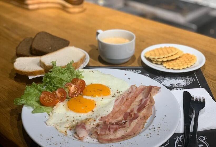 בית מלון כפרי Crystal Palace