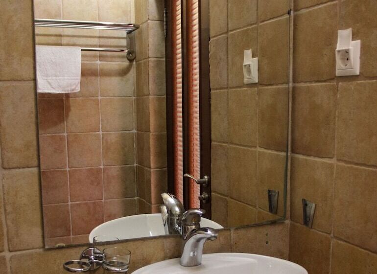 בית מלון כפרי Crystal Palace