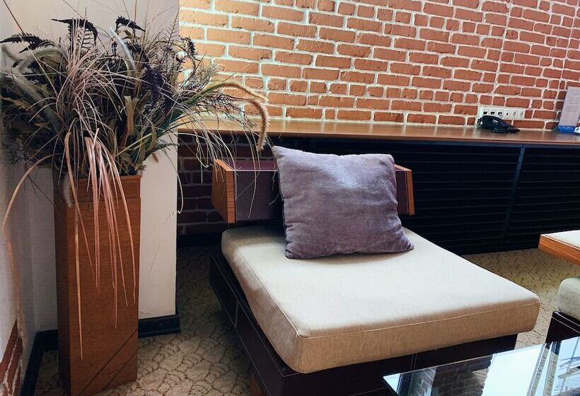 בית מלון כפרי Crystal Palace