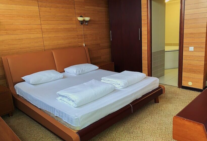 בית מלון כפרי Crystal Palace