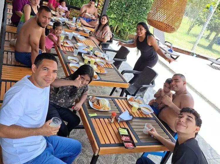 ホテル Finca Campestre Villa Del Campo