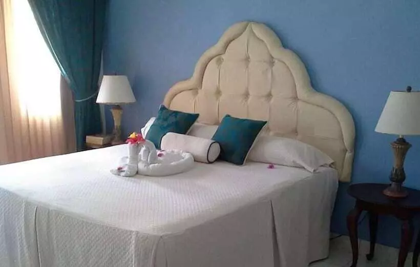 Global Villa Hotel & Conference Center