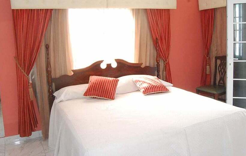 Global Villa Hotel & Conference Center