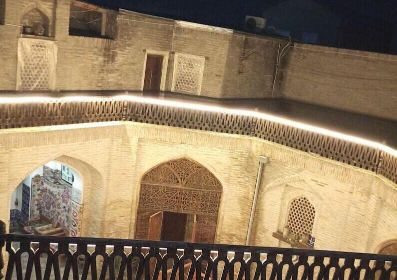 هتل Mekhtar Ambar Caravan Sarai Xix