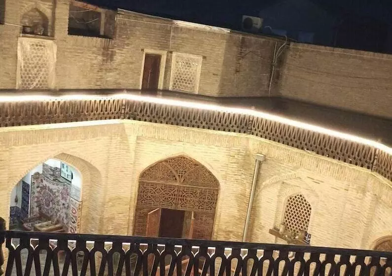 هتل Mekhtar Ambar  Caravan Sarai Xix