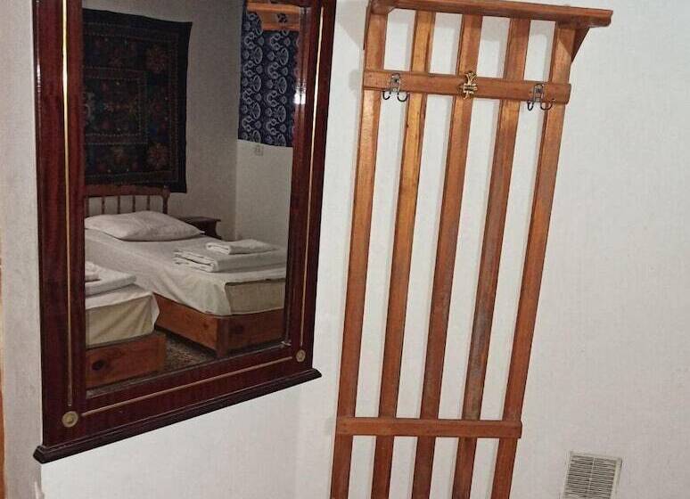 هتل Mekhtar Ambar Caravan Sarai Xix