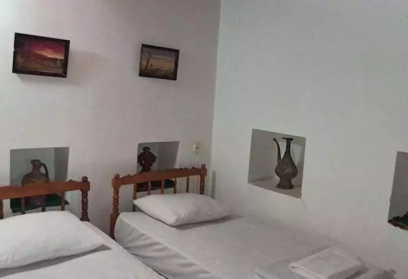 هتل Mekhtar Ambar  Caravan Sarai Xix