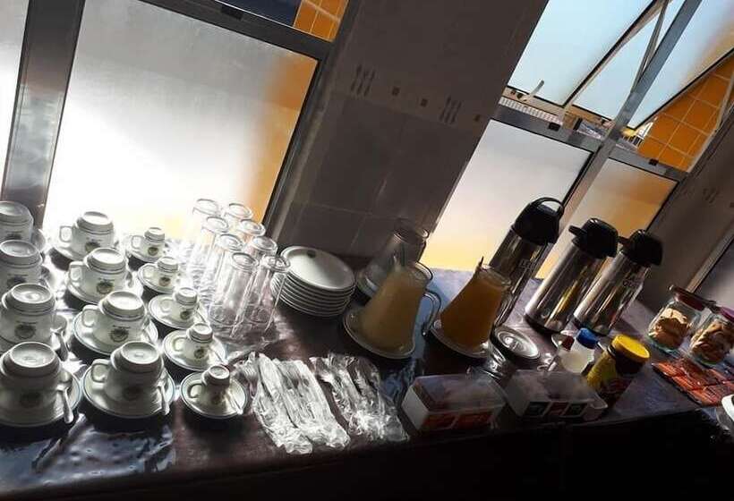 Отель Pousada Dos Ferroviarios