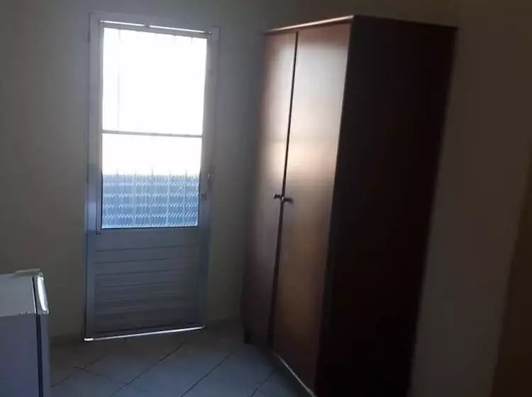 Hotelli Pousada Dos Ferroviarios