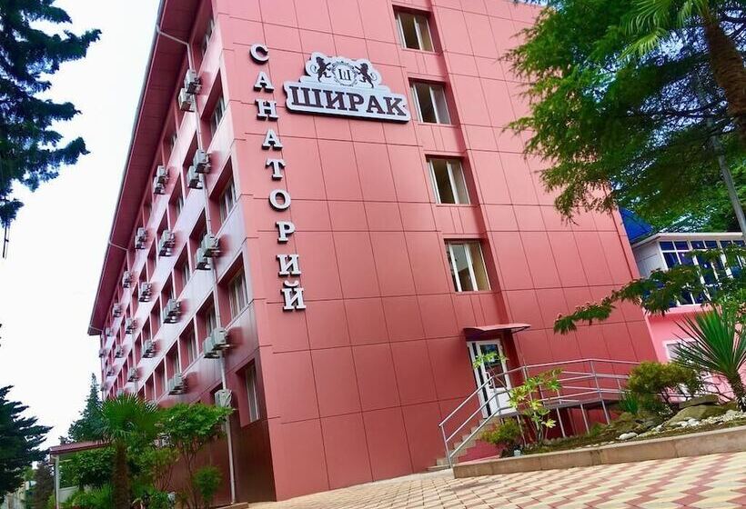 هتل Sanatoriy Shirak
