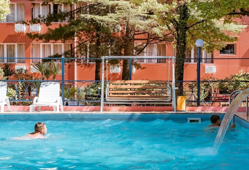 هتل Sanatoriy Shirak