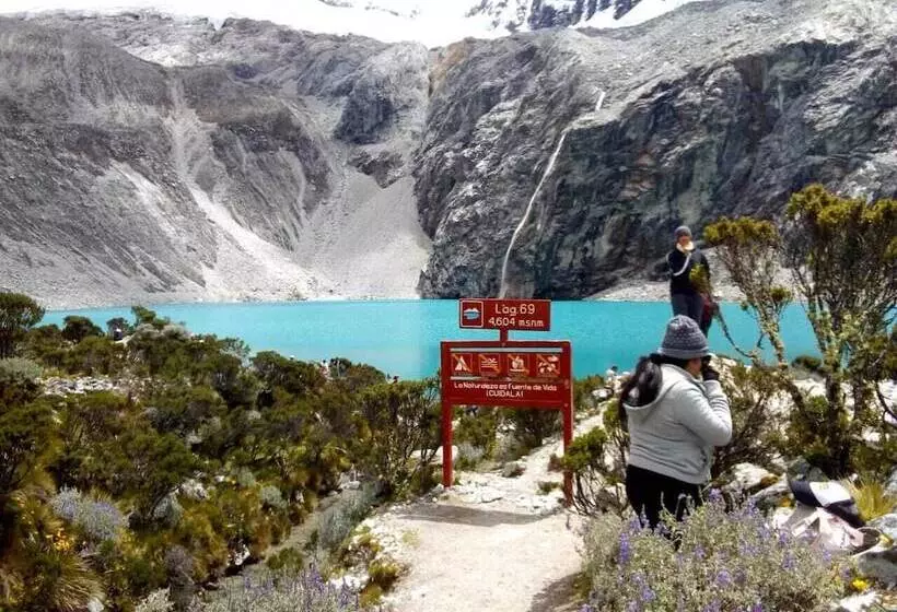 هتل Shumak Alpamayo Hostal Huaraz