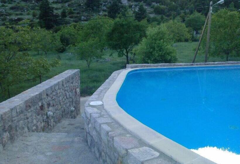 Pensão Artemis Kallisti