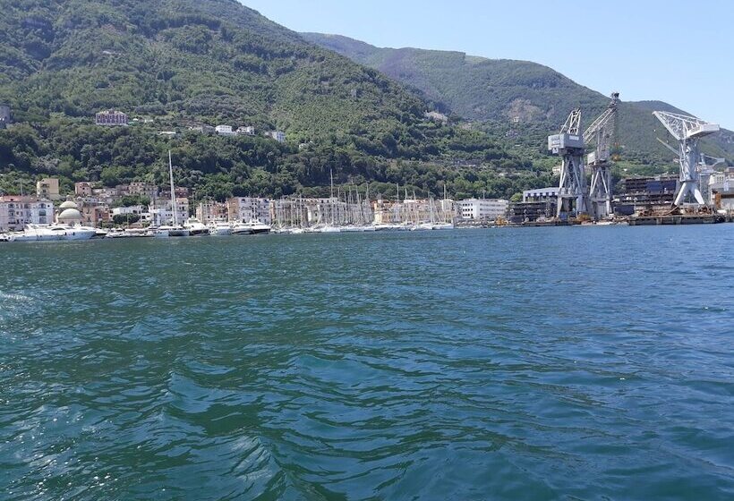 Пансион Siriana Open Space Penthouse