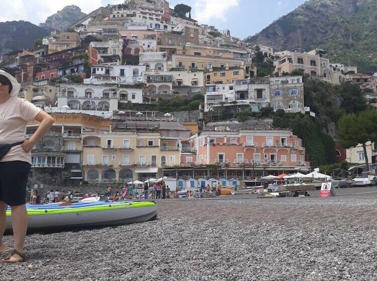 Пансион Siriana Open Space Penthouse