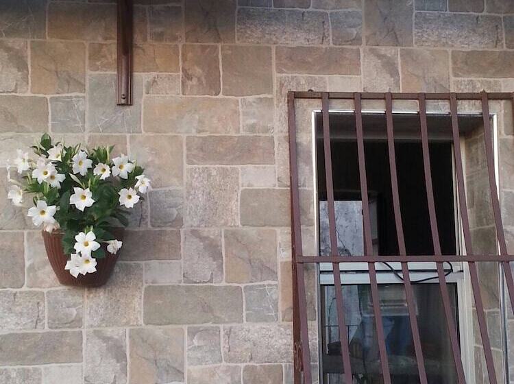 Пансион Siriana Open Space Penthouse