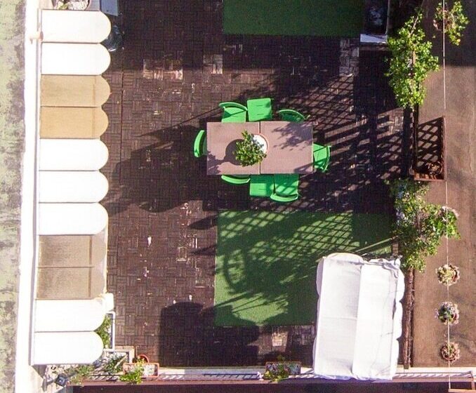 Пансион Siriana Open Space Penthouse