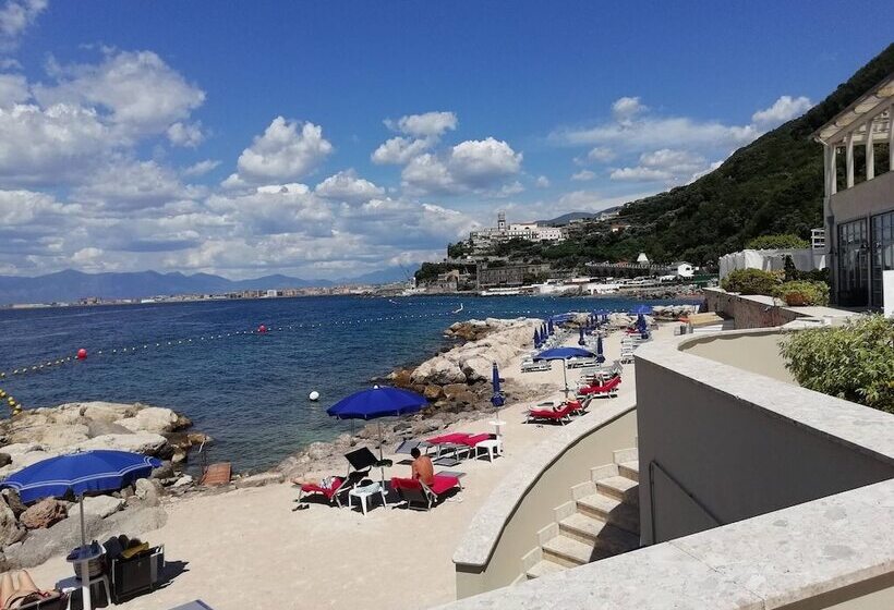 Пансион Siriana Open Space Penthouse