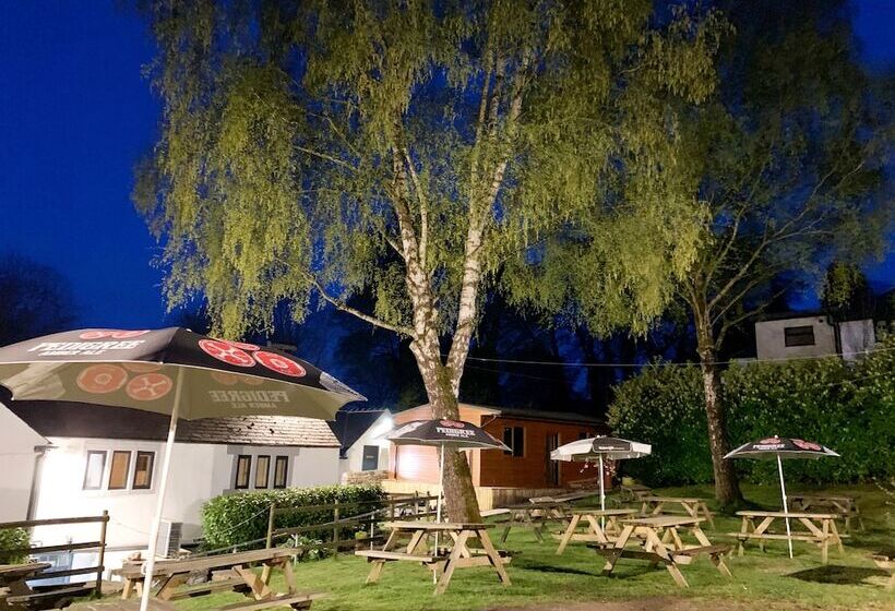 The Moon Inn At Stoney Middleton