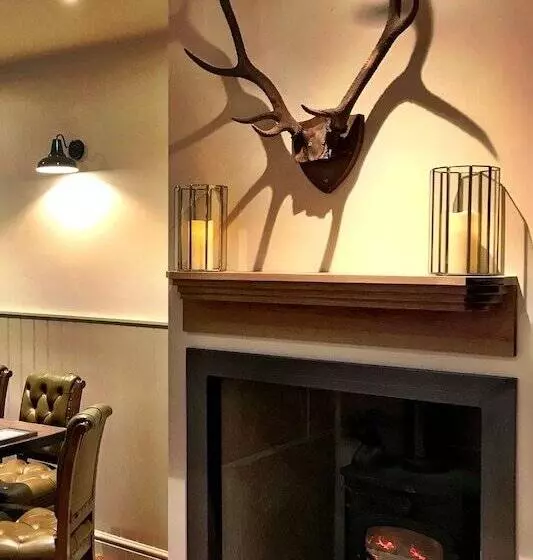 The Moon Inn At Stoney Middleton