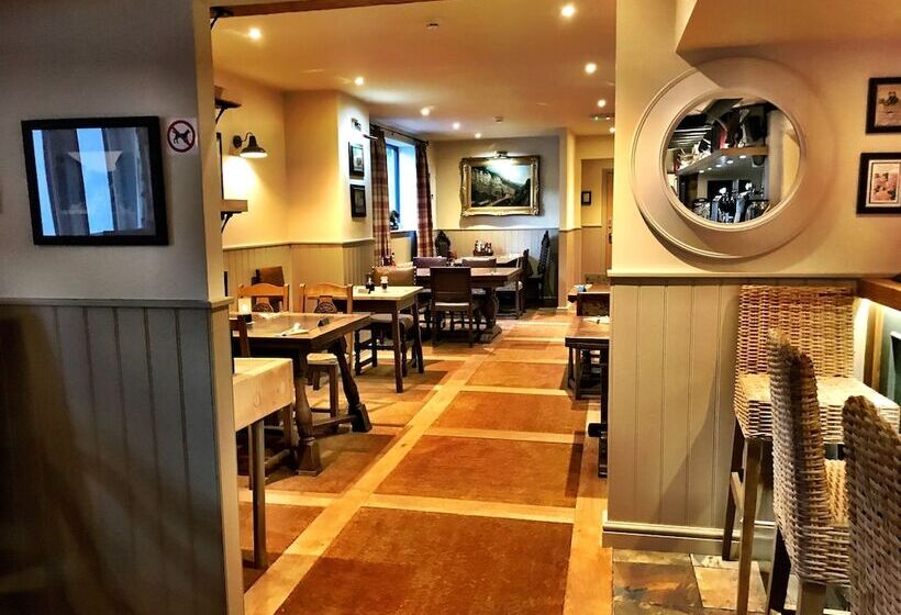 The Moon Inn At Stoney Middleton