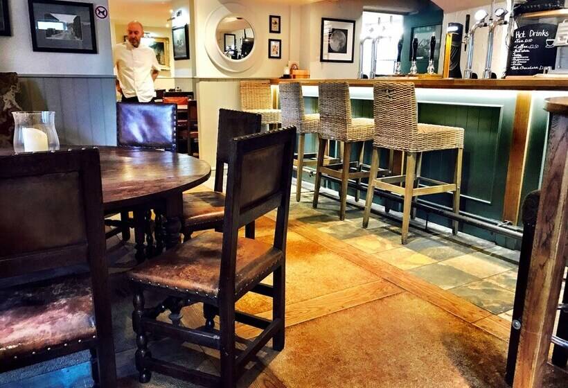 The Moon Inn At Stoney Middleton