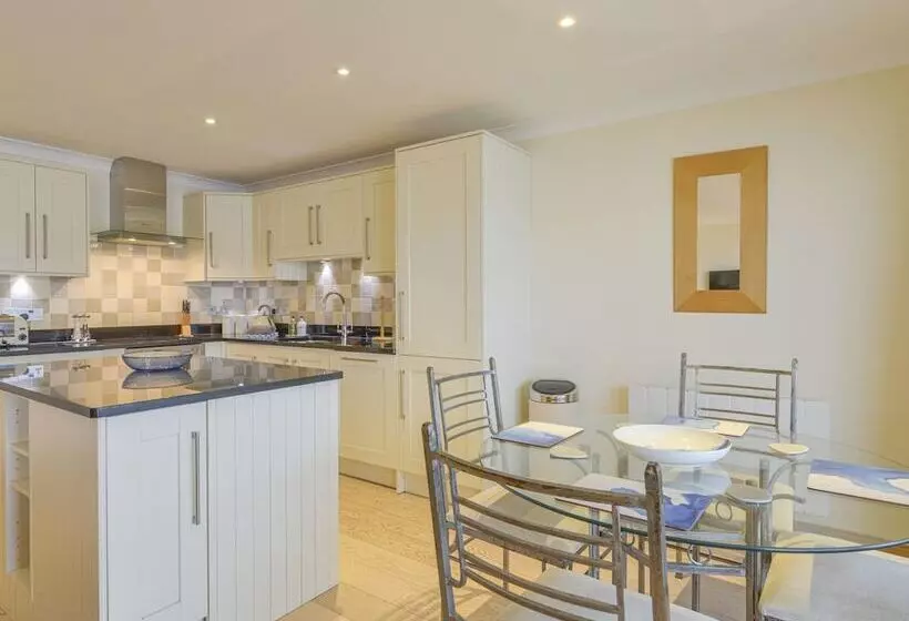 12 Burgh Island Causeway