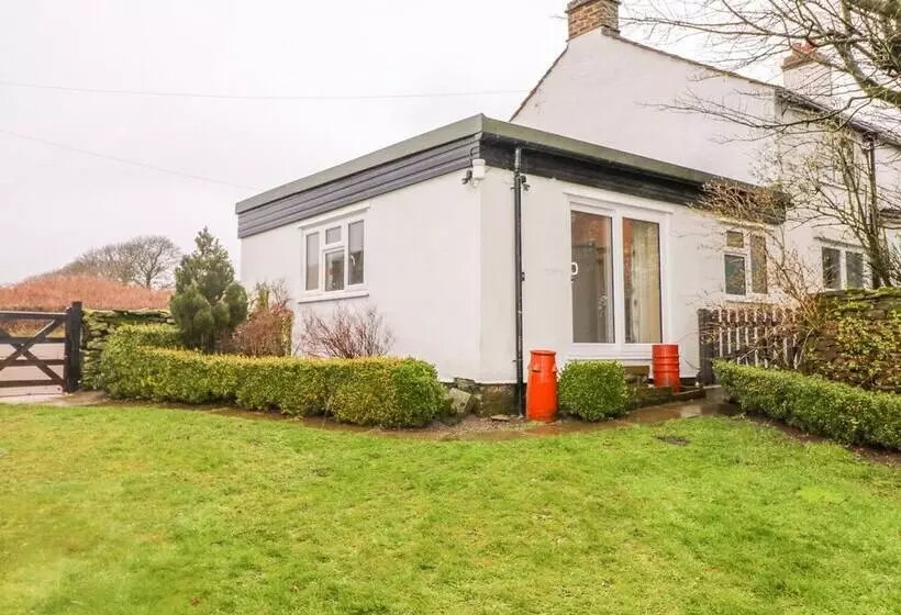 Bretton Mount Studio Flat