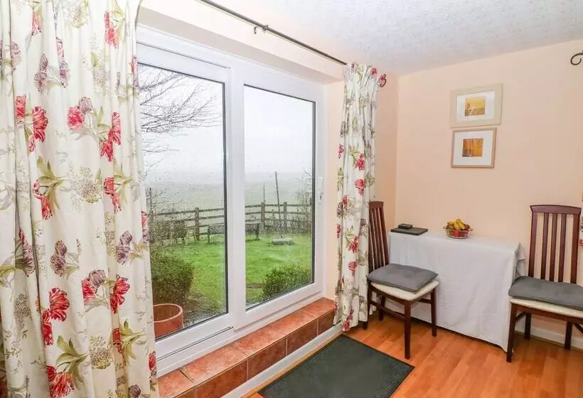 Bretton Mount Studio Flat