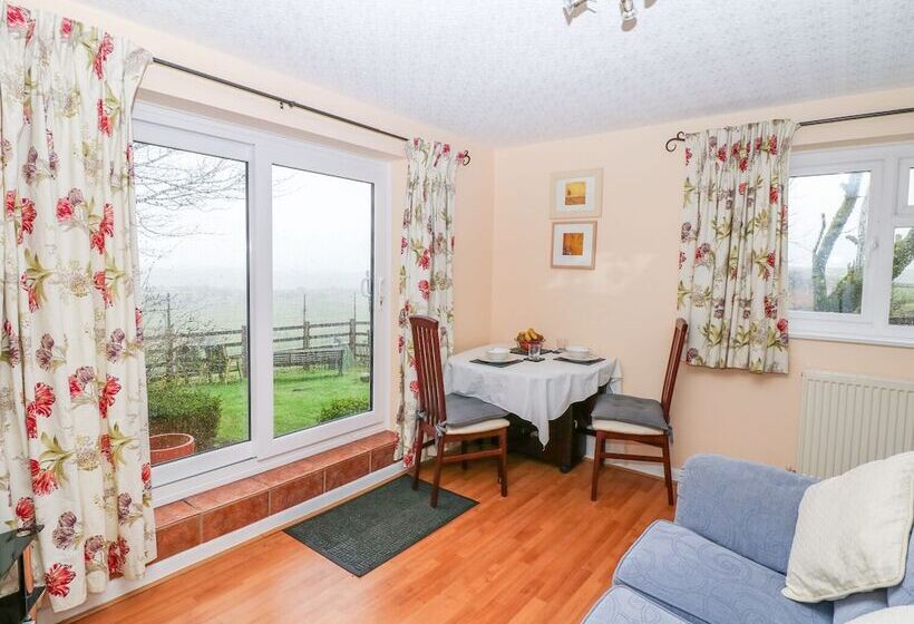 Bretton Mount Studio Flat