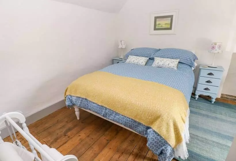 Elm Cottage
