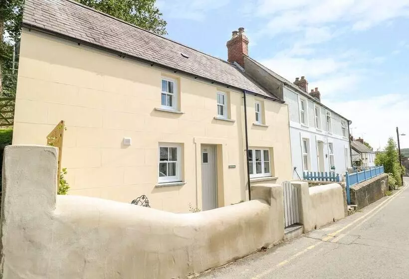 Elm Cottage