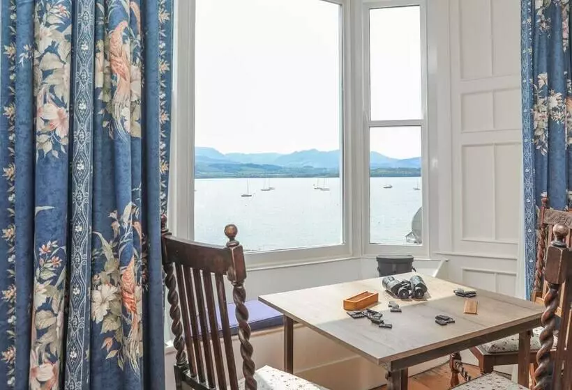 Gadlys House   Waters Edge