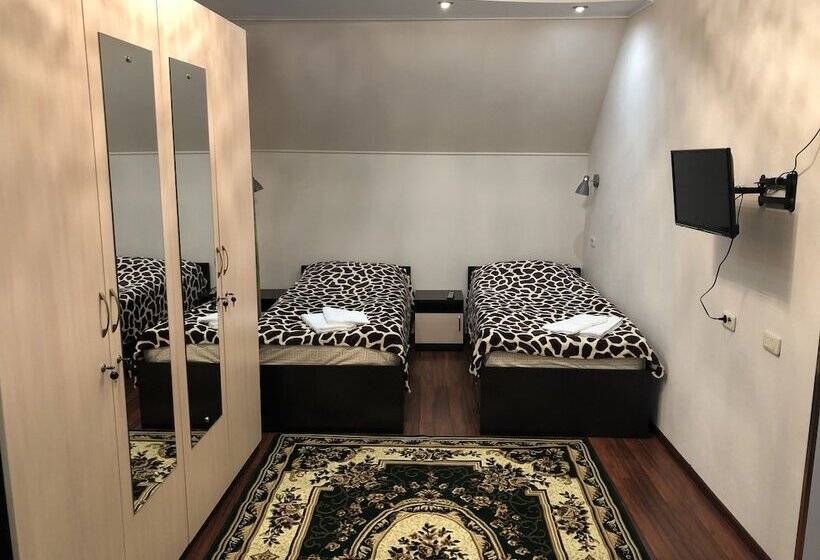 Guest House Milana   Hostel