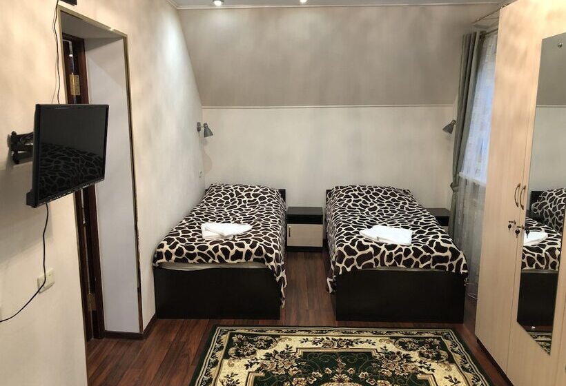 Guest House Milana   Hostel