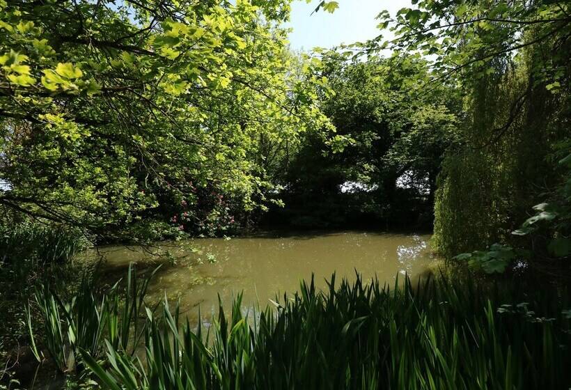Hadleigh Farm Cottage