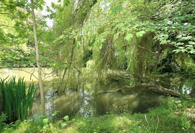 Hadleigh Farm Cottage