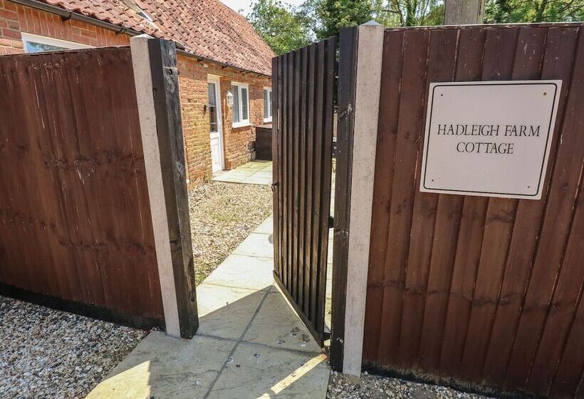Hadleigh Farm Cottage