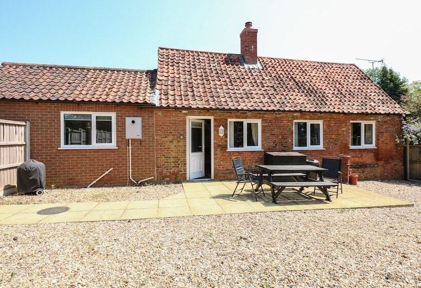 Hadleigh Farm Cottage