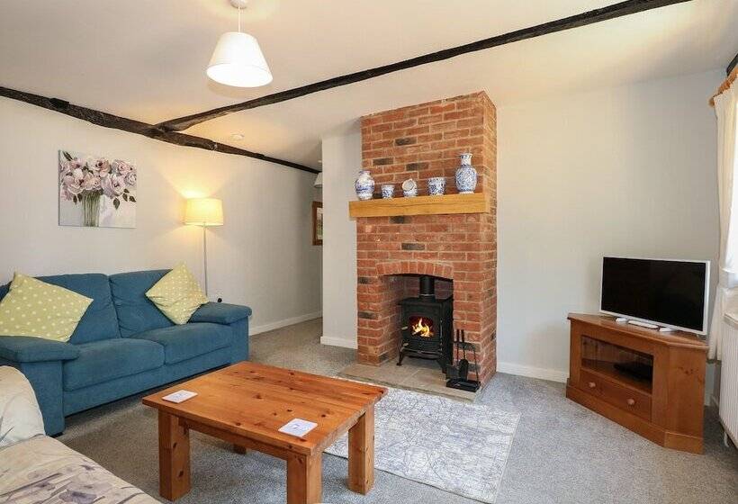 Hadleigh Farm Cottage